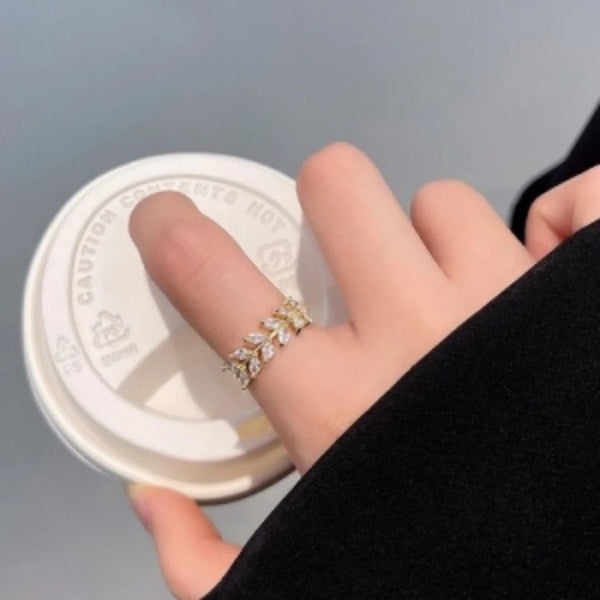 Charming Golden Shiny Rhinestone Ring Boho Bloom