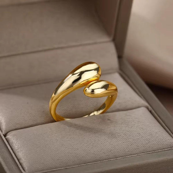 Modern Gold Fluid Ring Boho Bloom