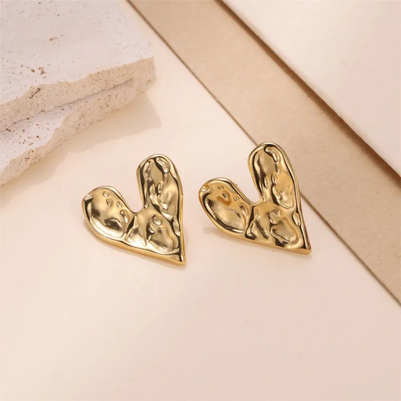 Anti tarnish small heart earrings Boho Bloom