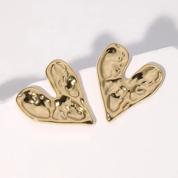 Anti tarnish small heart earrings Boho Bloom