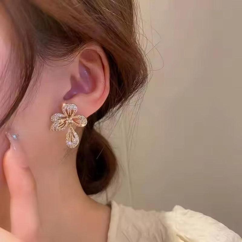 Sparkling Flower Stud Earrings Boho Bloom