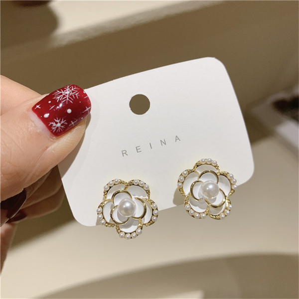 Beautiful Hollow Flower Stud Earring Boho Bloom