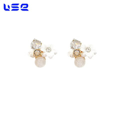 White Flower & Monalisa Pearl Earrings Boho Bloom