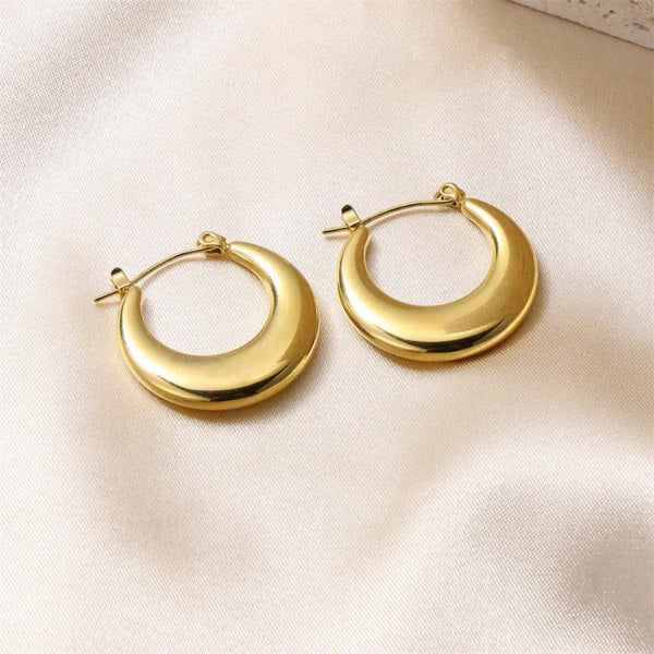 Anti tarnish simple golden earrings Boho Bloom
