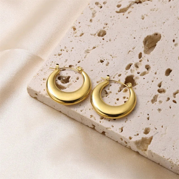 Anti tarnish simple golden earrings Boho Bloom