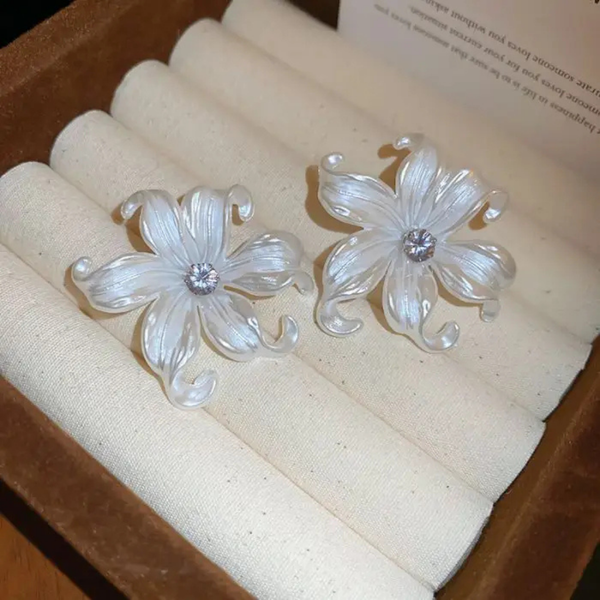 Tulip Crystal White Flower Stud Earrings Boho Bloom