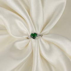 Emerald Green Stone Silver Ring Boho Bloom