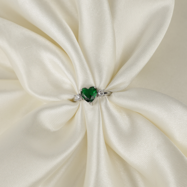 Emerald Green Stone Silver Ring Boho Bloom