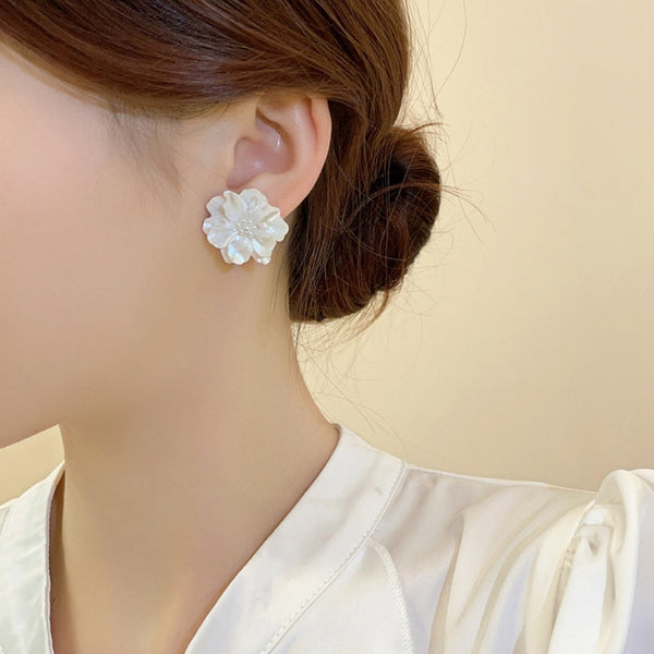 White Tiny Pearl Flower Stud Earring Boho Bloom
