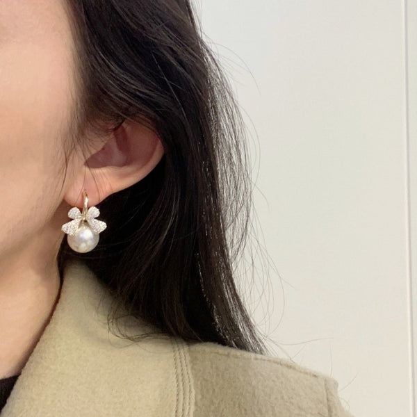 Gold Plated Rhinestone Knot Pearl Drop Earring Boho Bloom