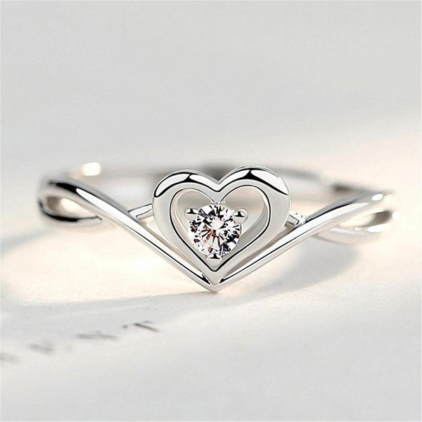 Heart-Design Ring with Gemstone Boho Bloom