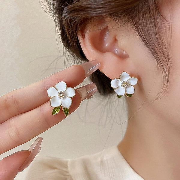 Flower Shape Clip Earrings - Korea Style Piercing Earring Boho Bloom