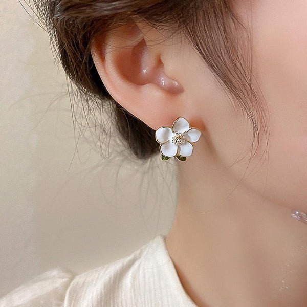 Flower Shape Clip Earrings - Korea Style Piercing Earring Boho Bloom