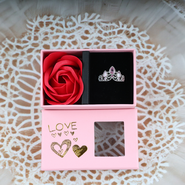 Love queen taj ring Boho Bloom