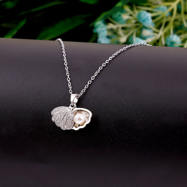 Silver Shell pearl necklace Pendant Boho Bloom