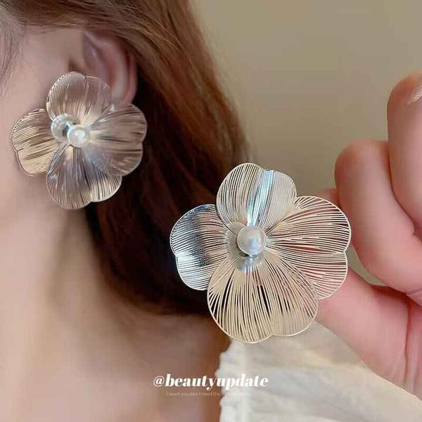 Silver Plated Big Pearl Flower Earring Boho Bloom