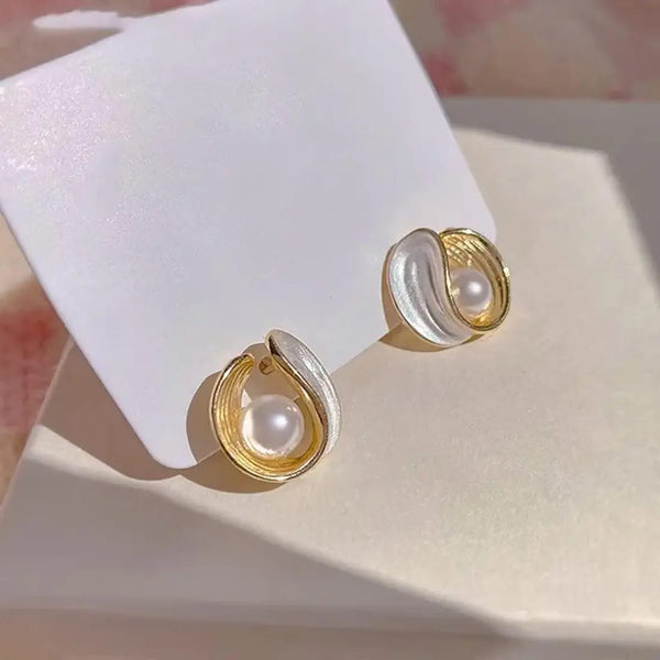 Gold Plated Round Pearl Earring Boho Bloom