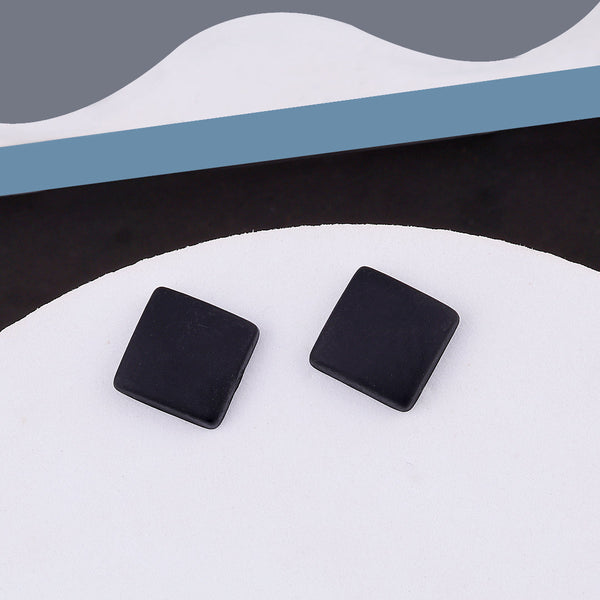 Daizy Black Stud Earrings Boho Bloom