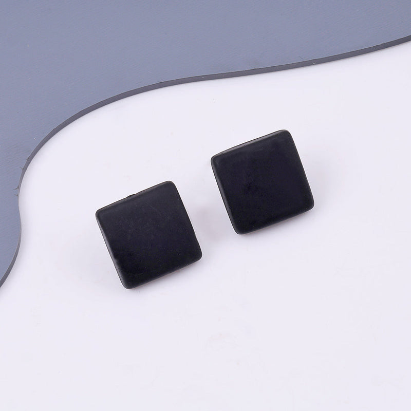 Daizy Black Stud Earrings Boho Bloom